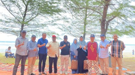 Lepas Sambut TPG Periode 2019-2025 dan Piknik Bersama Warga di Pantai