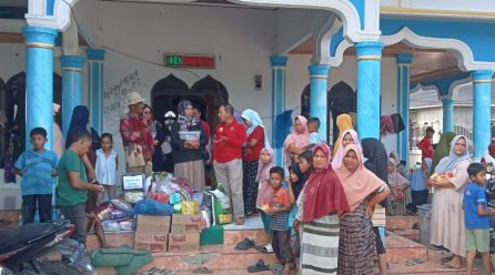 Penyaluran Bantuan Kepada Korban Banjir Bandang